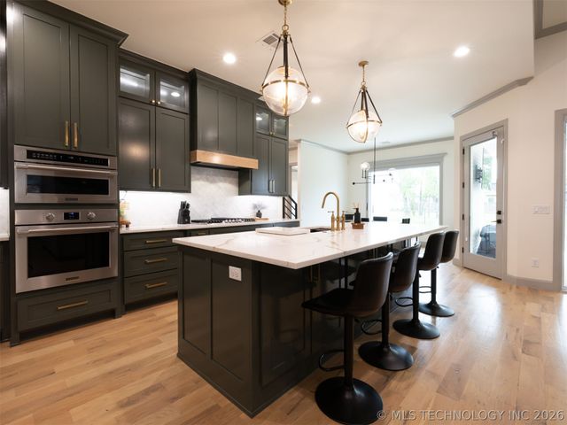 12615 S Granite Avenue E, Bixby, OK 74008