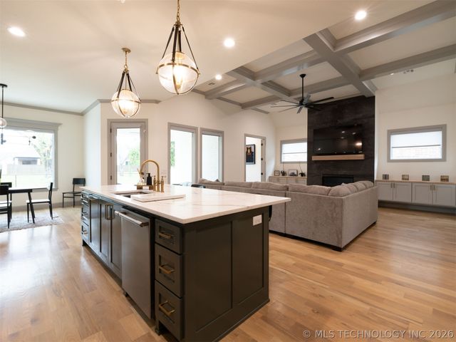 12615 S Granite Avenue E, Bixby, OK 74008