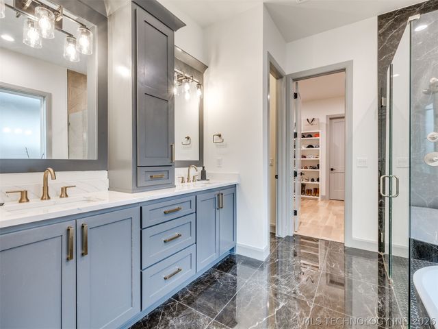 12615 S Granite Avenue E, Bixby, OK 74008