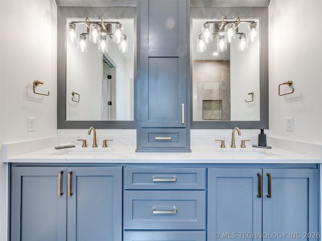 12615 S Granite Avenue E, Bixby, OK 74008