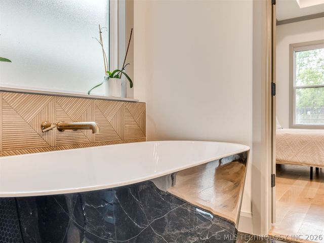 12615 S Granite Avenue E, Bixby, OK 74008