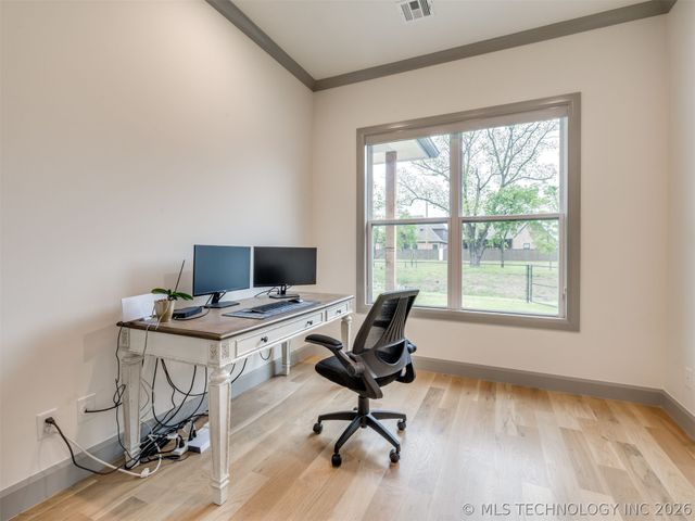 12615 S Granite Avenue E, Bixby, OK 74008