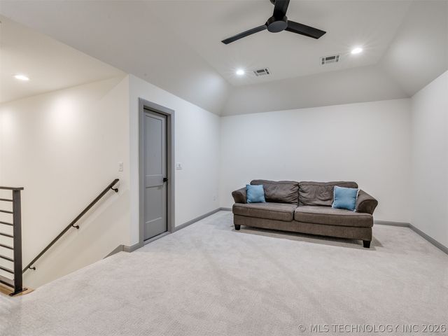 12615 S Granite Avenue E, Bixby, OK 74008