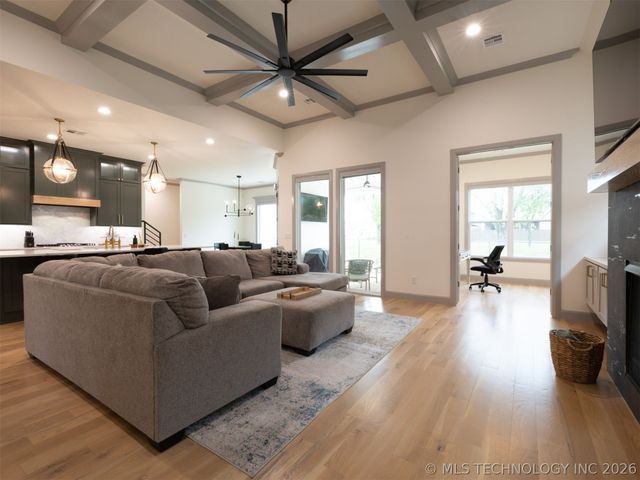 12615 S Granite Avenue E, Bixby, OK 74008