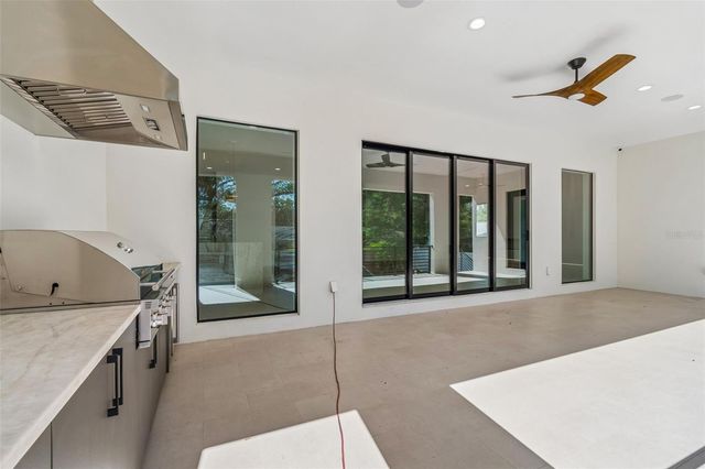 206 S TREASURE DRIVE, Tampa, FL 33609
