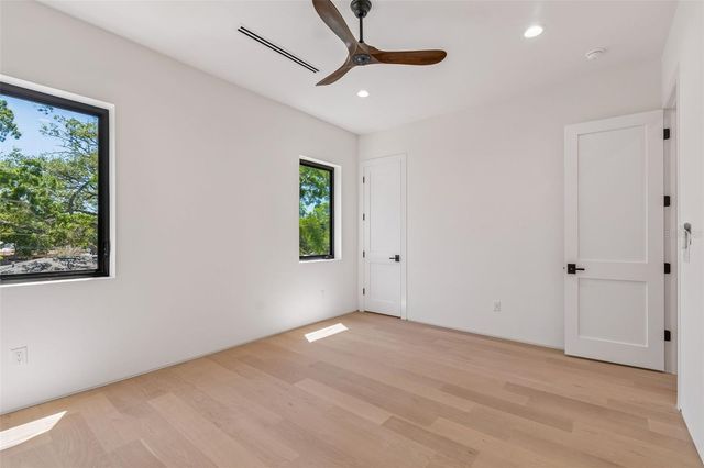 206 S TREASURE DRIVE, Tampa, FL 33609