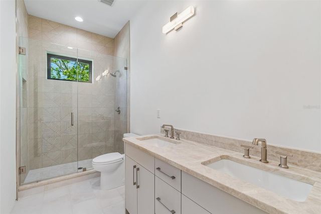 206 S TREASURE DRIVE, Tampa, FL 33609