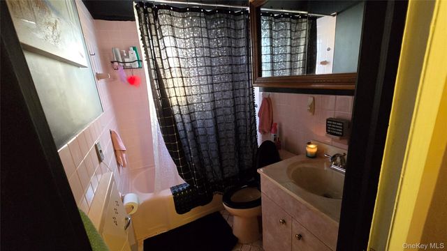 32 Butler Boulevard, Elmont, NY 11003