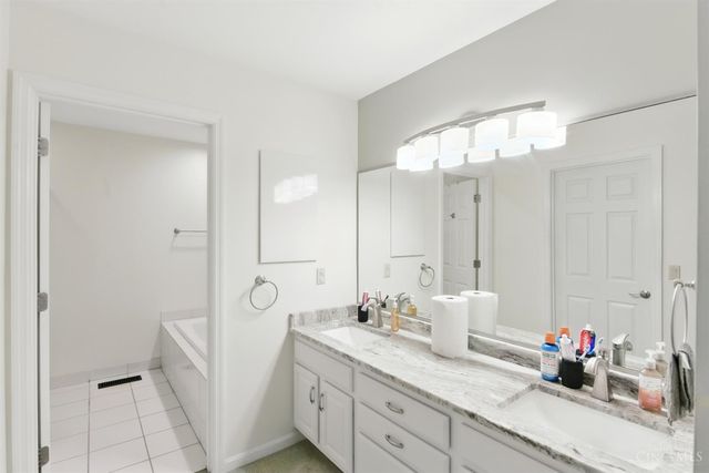 5 Waterview Court, Hamilton, OH 45013