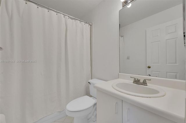 1121 SW 44th Ave, Deerfield Beach, FL 33442