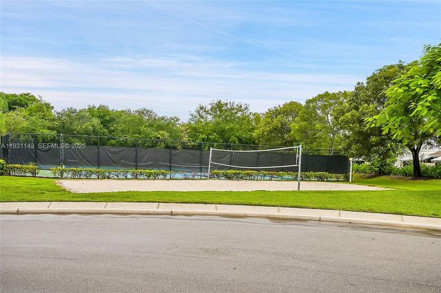 1121 SW 44th Ave, Deerfield Beach, FL 33442