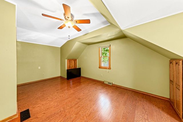 1538 3rd STREET, Delafield, WI 53018
