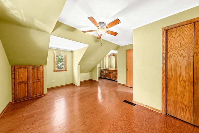 1538 3rd STREET, Delafield, WI 53018