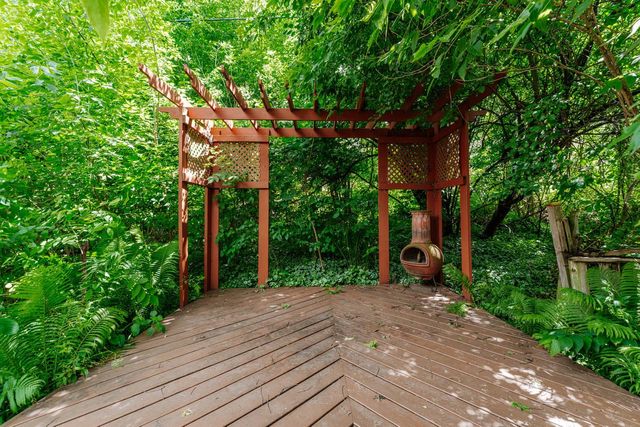 1538 3rd STREET, Delafield, WI 53018