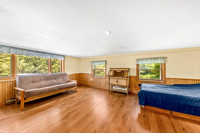 1538 3rd STREET, Delafield, WI 53018