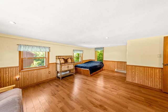 1538 3rd STREET, Delafield, WI 53018