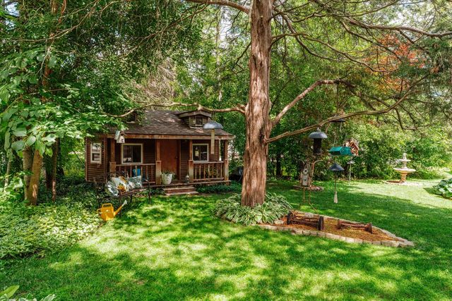 1538 3rd STREET, Delafield, WI 53018