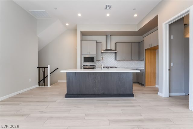 2527 Cracked Stone Street, Henderson, NV 89044