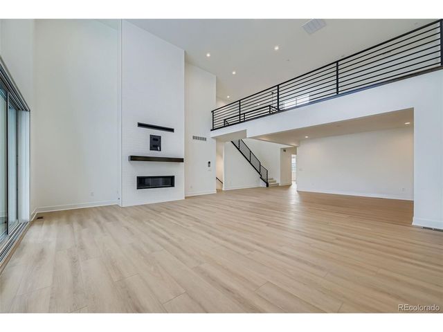 3142 Westcliff Dr, Loveland, CO 80538