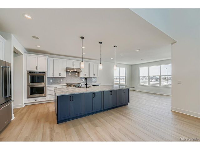 3142 Westcliff Dr, Loveland, CO 80538