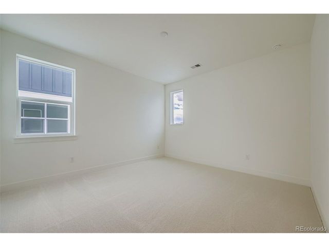 3142 Westcliff Dr, Loveland, CO 80538