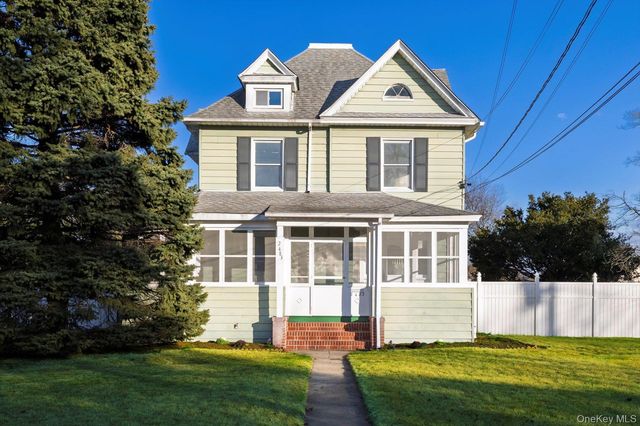 2483 Central Avenue, Baldwin, NY 11510
