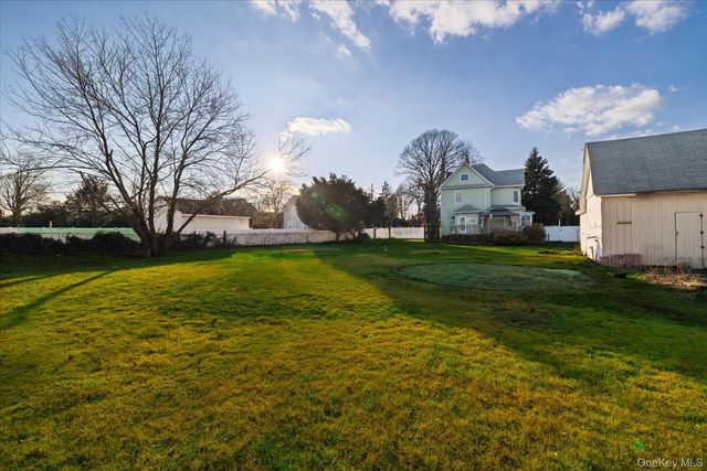 2483 Central Avenue, Baldwin, NY 11510