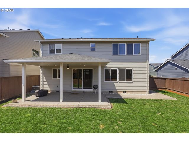 2814 Nw SHADDEN Dr, Mc Minnville, OR 97128
