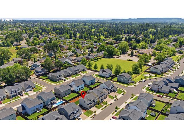 2814 Nw SHADDEN Dr, Mc Minnville, OR 97128