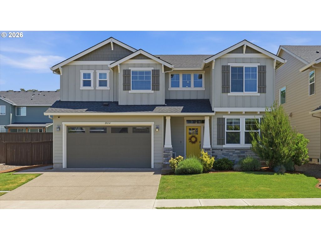 Image 1 of property listing at 2814 Nw SHADDEN Dr, Mc Minnville, OR 97128