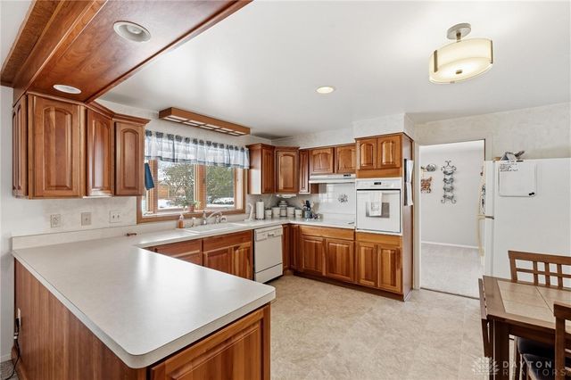 2409 E Rahn Road, Dayton, OH 45440