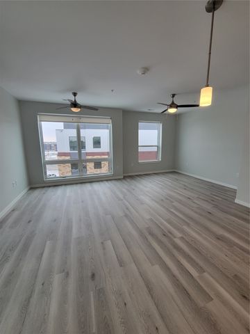 5905 Stagecoach Drive 3102, 3105, 3202, 3205, West Des Moines, IA 50266