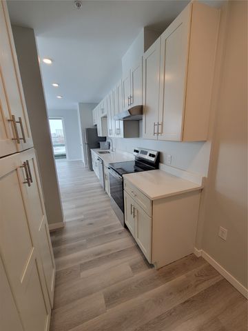 5905 Stagecoach Drive 3102, 3105, 3202, 3205, West Des Moines, IA 50266