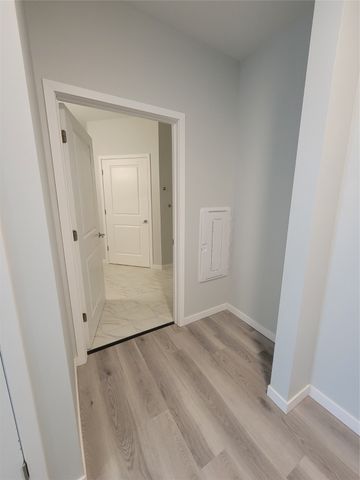 5905 Stagecoach Drive 3102, 3105, 3202, 3205, West Des Moines, IA 50266