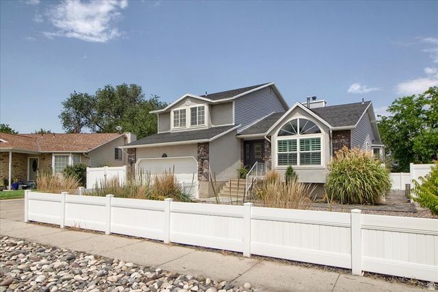 4821 S BITTER ROOT DR, Taylorsville, UT 84129