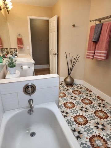4821 S BITTER ROOT DR, Taylorsville, UT 84129