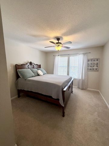 113 Belton Dr, Dothan, AL 36305
