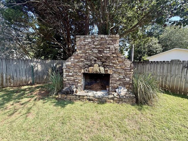 113 Belton Dr, Dothan, AL 36305