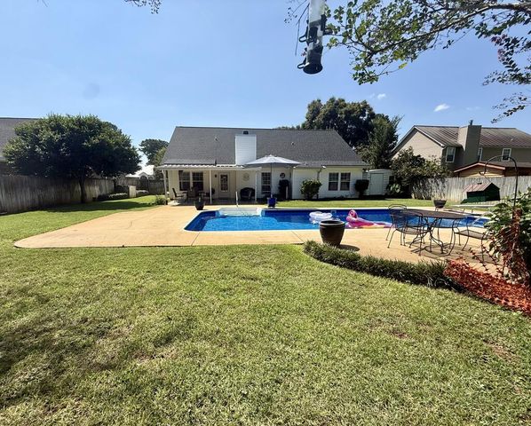 113 Belton Dr, Dothan, AL 36305