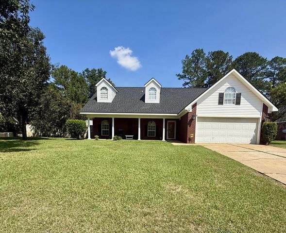 113 Belton Dr, Dothan, AL 36305