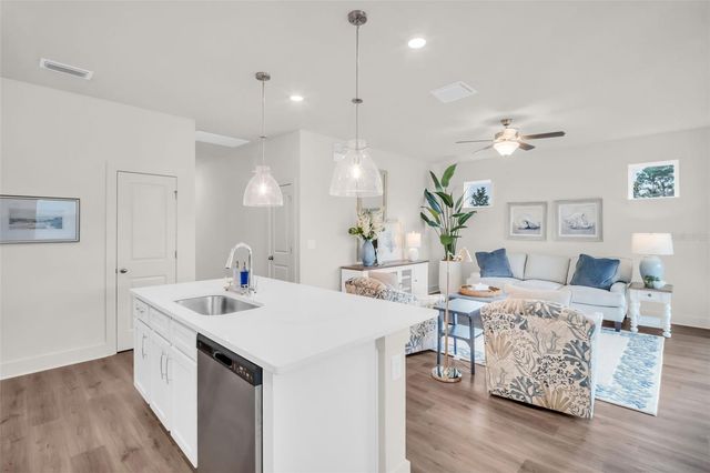 3784 DAYBREAK RUN LOOP, Spring Hill, FL 34609