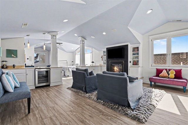 340 Lake Street, Saint Joseph, MI 49085