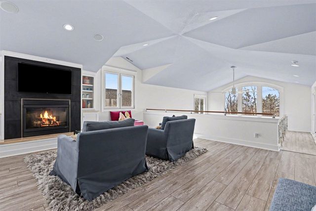 340 Lake Street, Saint Joseph, MI 49085