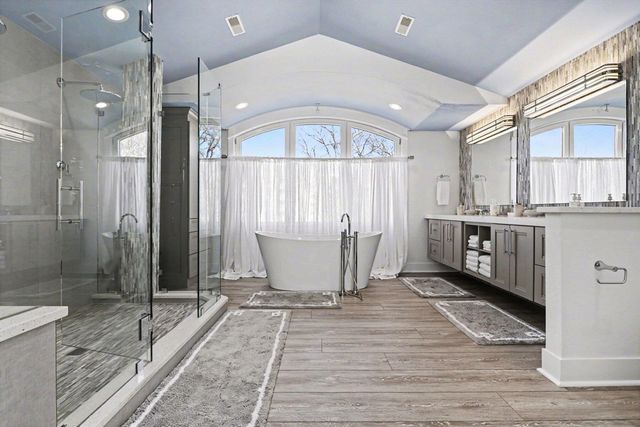 340 Lake Street, Saint Joseph, MI 49085