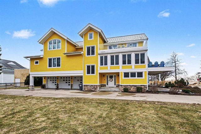 340 Lake Street, Saint Joseph, MI 49085