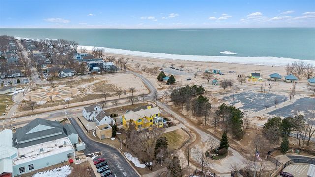 340 Lake Street, Saint Joseph, MI 49085