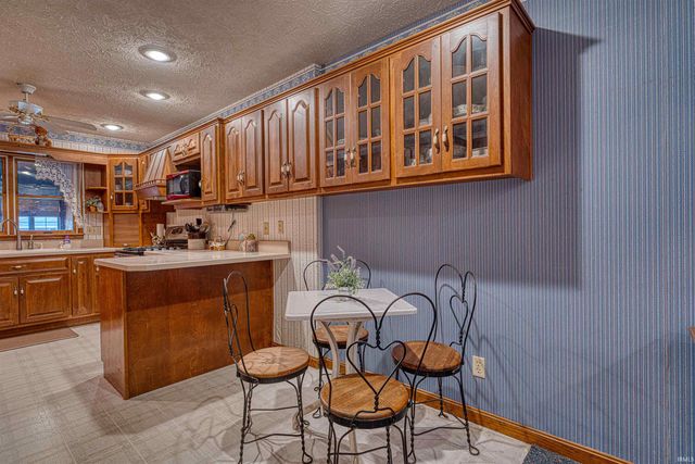 5520 Monroe Avenue, Evansville, IN 47715