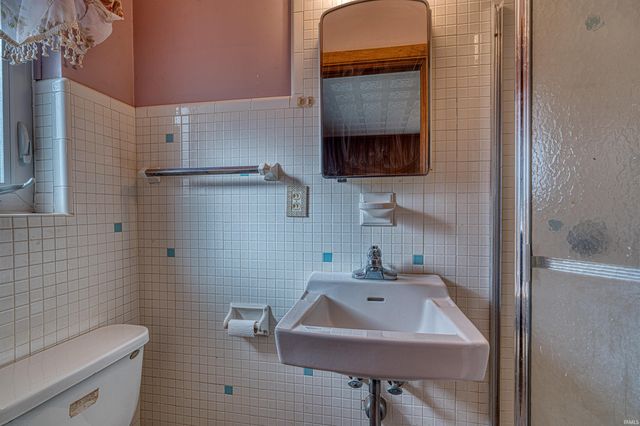 5520 Monroe Avenue, Evansville, IN 47715