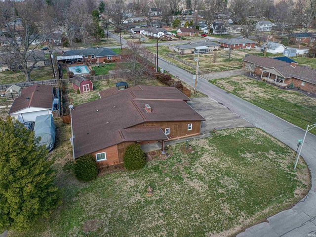 5520 Monroe Avenue, Evansville, IN 47715