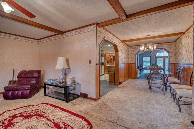 5520 Monroe Avenue, Evansville, IN 47715